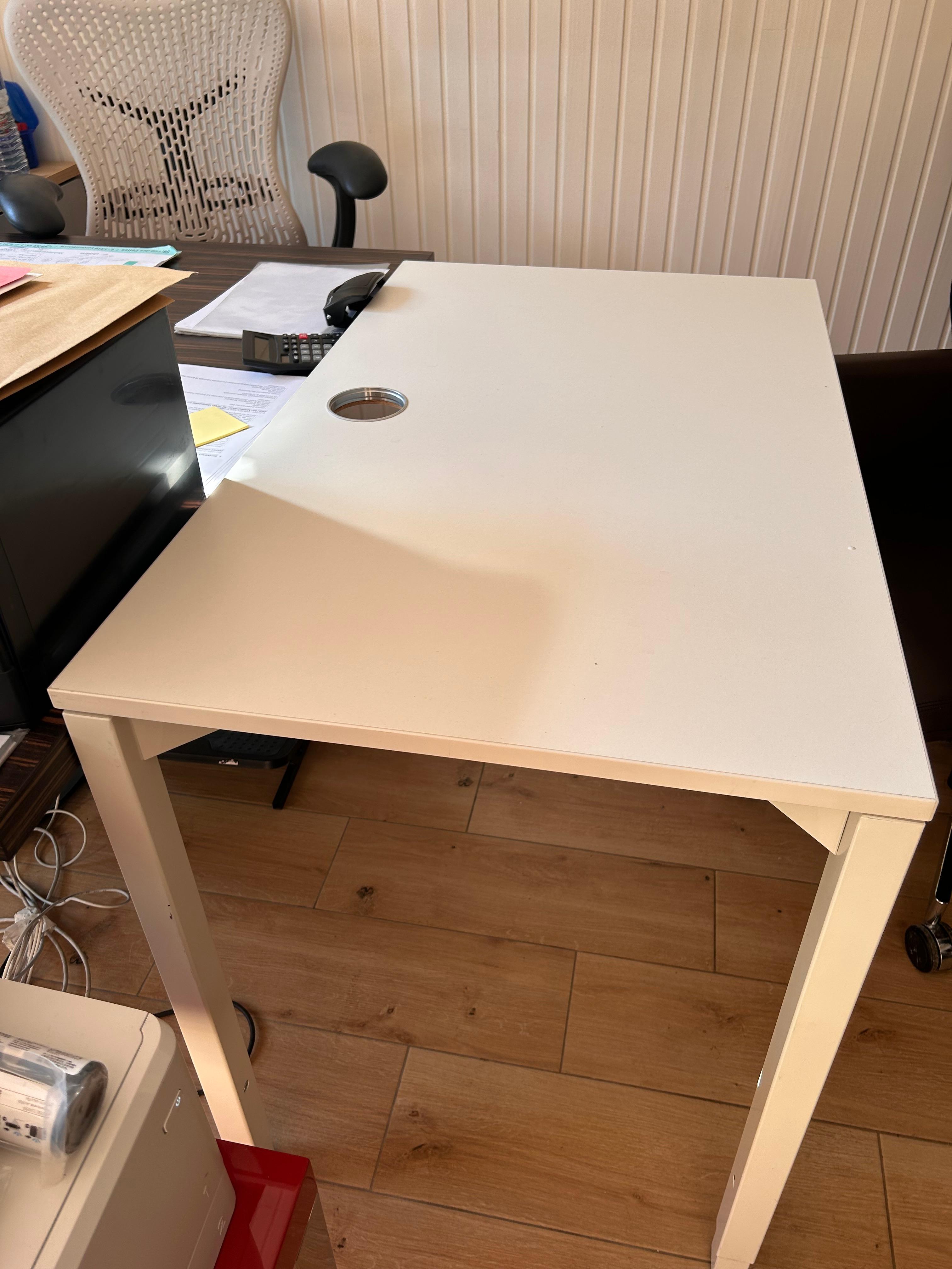 VENDUE Table polyvalente