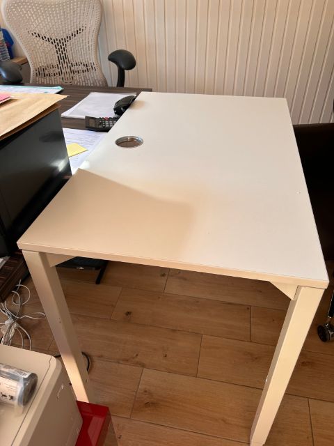VENDUE Table polyvalente